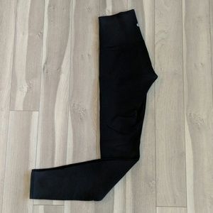 Lululemon Wunder Unders SE black size 6